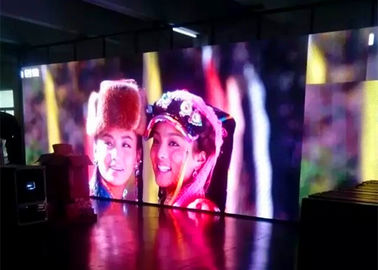Китай Большой экран дисплея СИД рекламы П4мм крытый, установленная стена афиш рекламы СИД поставщик